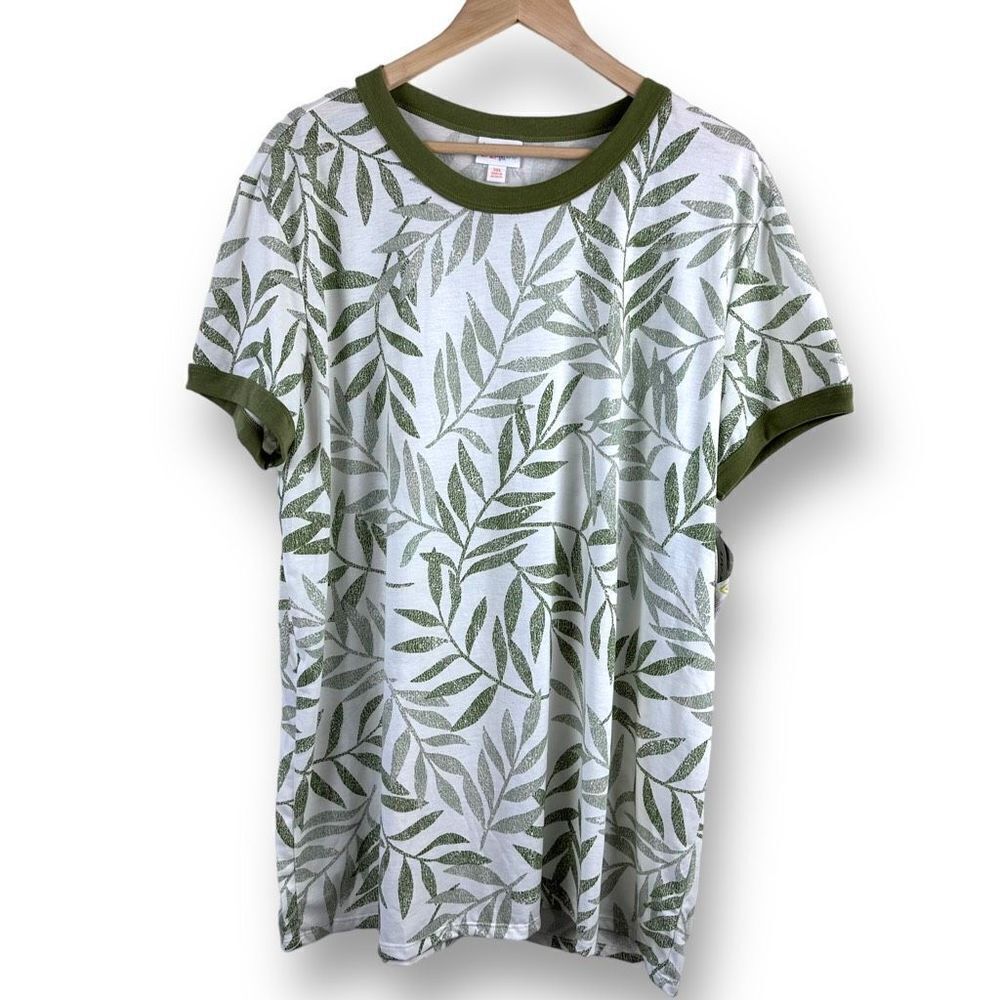 LuLaRoe Liv white with green foliage print‎ NWT Size 3X